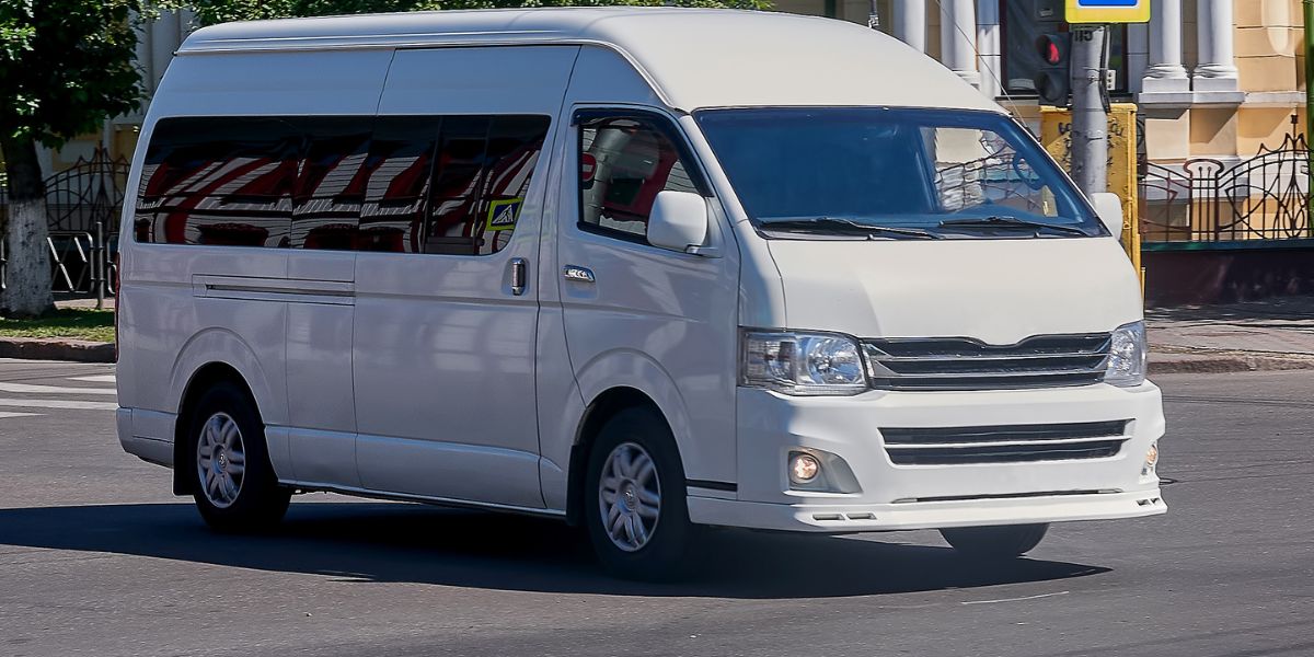 sewa hiace semarang murah