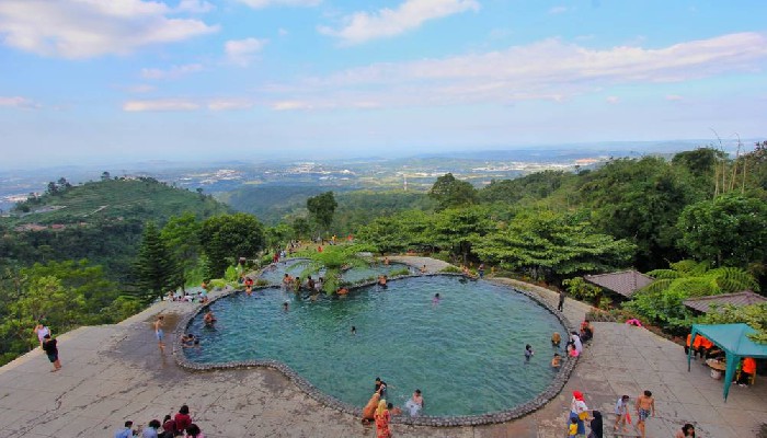Umbul Sidomukti Semarang