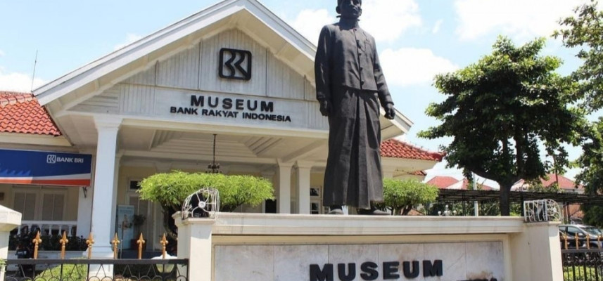 Berwisata Sejarah Di Museum Bank Rakyat Indonesia (BRI)